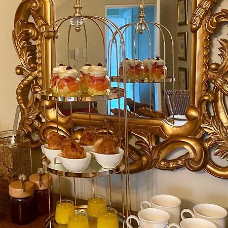 Vair'S Place Guest House In Sandton Paulshof - Apartment, Lux Suites & Spa Γιοχάνεσμπουργκ Εξωτερικό φωτογραφία