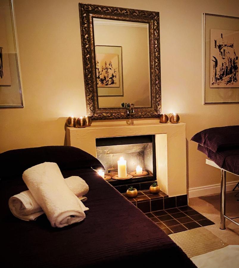 Vair'S Place Guest House In Sandton Paulshof - Apartment, Lux Suites & Spa Γιοχάνεσμπουργκ Εξωτερικό φωτογραφία